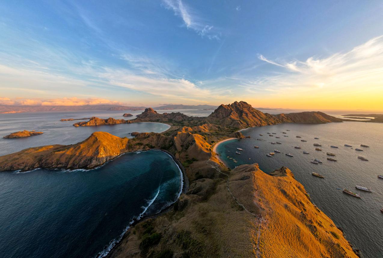 Amazing 3D2N Private Komodo Boat Trip